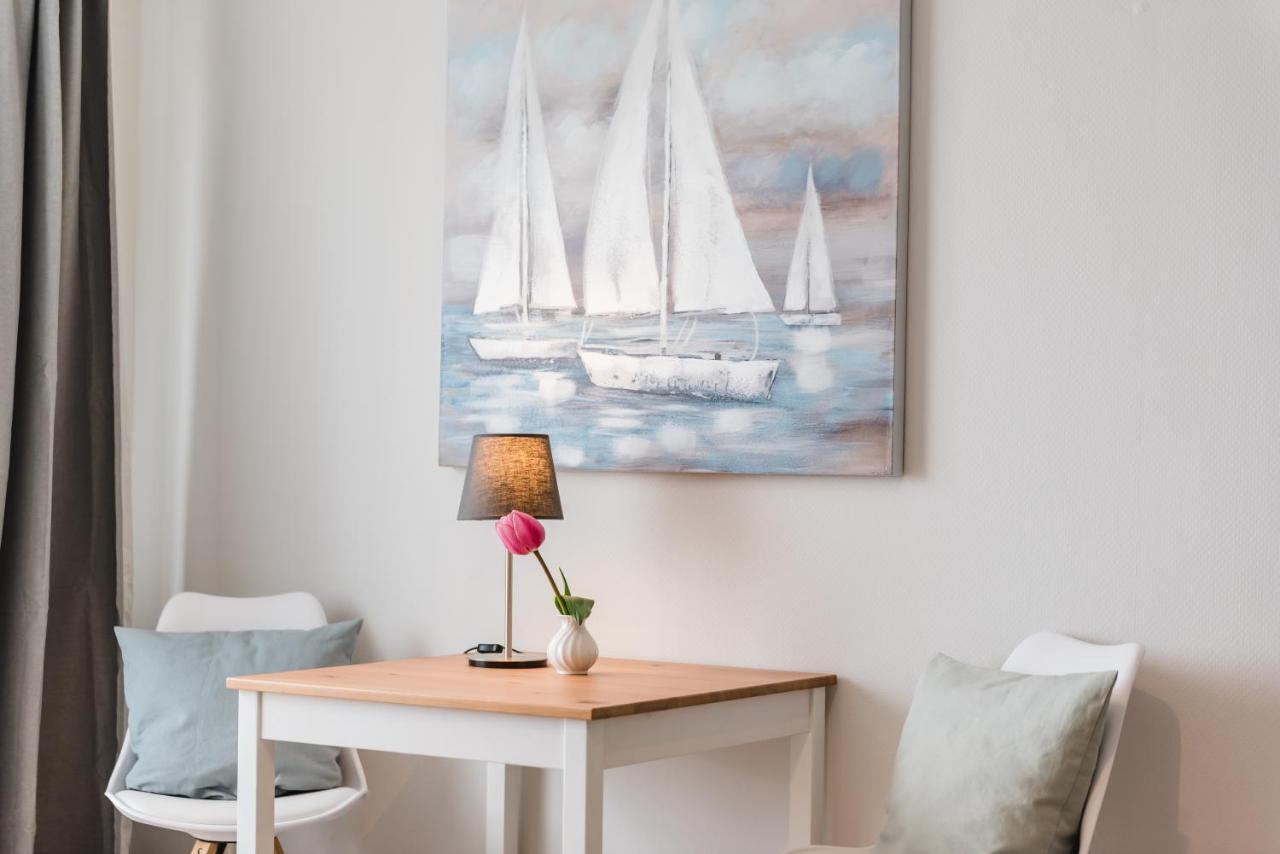 Straendhus Bed&Breakfast Hasselberg  Экстерьер фото
